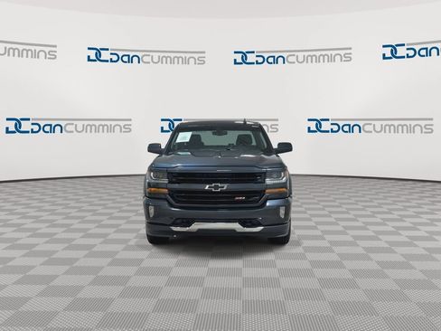 Used 2018 Chevrolet Silverado 1500 LT w/ All Star Edition AWD/4WD image 3