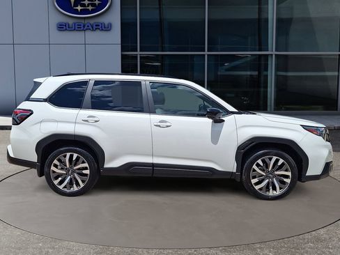 Certified 2026 Subaru Forester Touring w/ Touring Package AWD/4WD image 9
