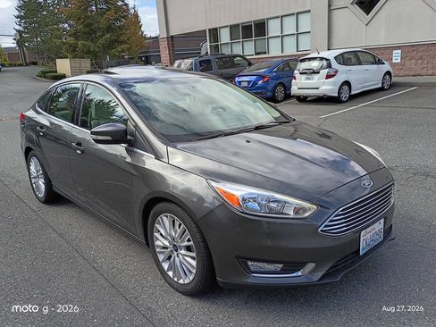 Used 2018 Ford Focus Titanium FWD image 1
