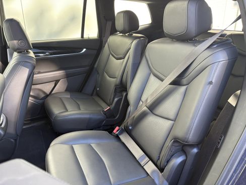 Certified 2025 Cadillac XT6 Premium Luxury image 13
