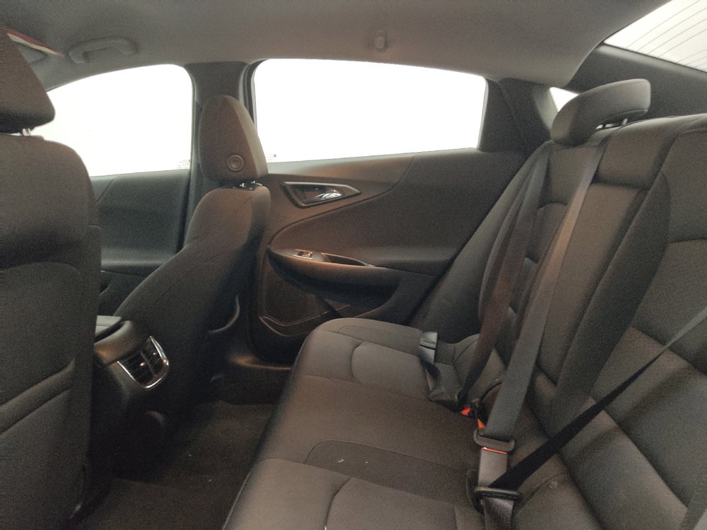 Used 2018 Chevrolet Malibu LT FWD image 18