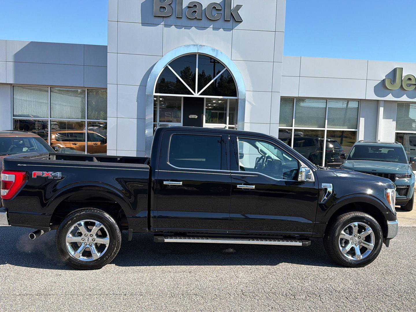 Used 2023 Ford F150 Lariat w/ Equipment Group 502A High AWD/4WD image 16