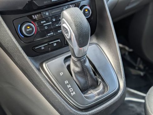 Used 2019 Ford Transit Connect XLT FWD image 17