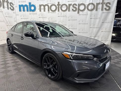 Used 2022 Honda Civic Sport image 9