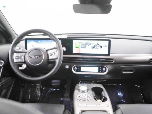 Used 2025 Genesis GV60 Advanced AWD/4WD image 16