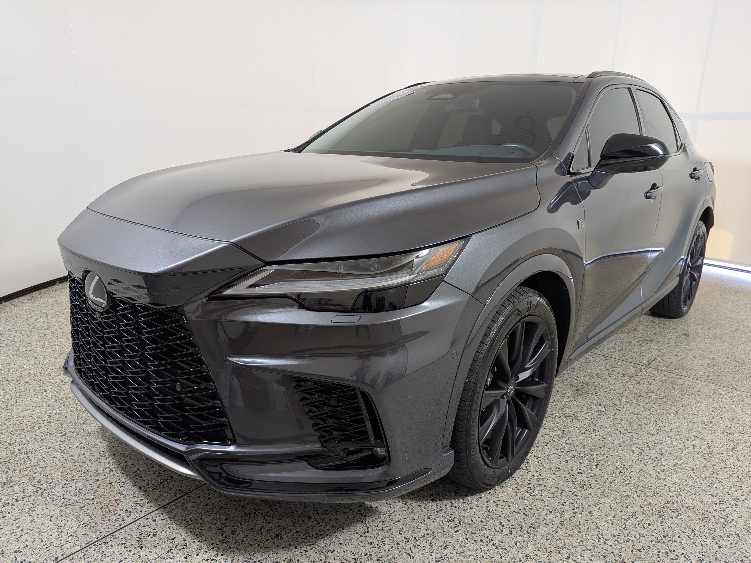Used 2024 Lexus RX 500h F Sport w/ Convenience Package AWD/4WD image 3