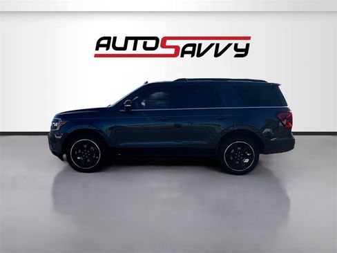 Used 2024 Ford Expedition Limited image 4