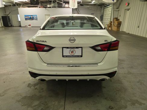 Used 2023 Nissan Altima 2.5 SL FWD image 6