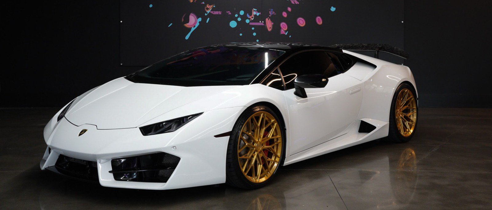 Used 2017 Lamborghini Huracan LP 580-2 RWD image 2