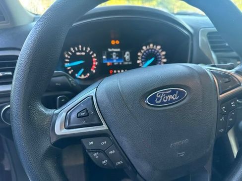 Used 2017 Ford Fusion SE FWD image 14