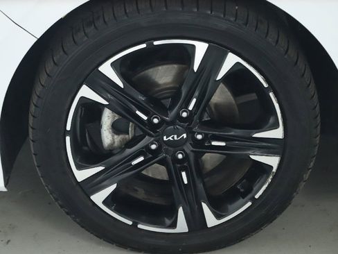 Used 2023 Kia K5 GT-Line image 39