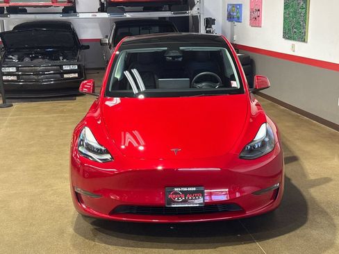 Used 2023 Tesla Model Y Performance AWD/4WD image 12