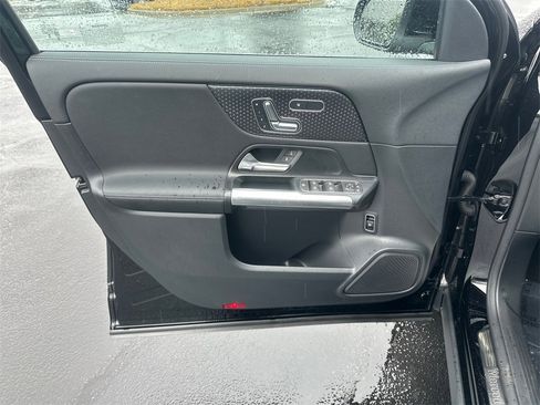 Certified 2026 Mercedes-Benz GLA 250 4MATIC image 10