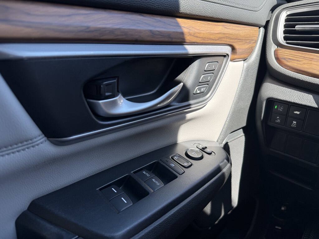 Used 2017 Honda CR-V EX-L image 26