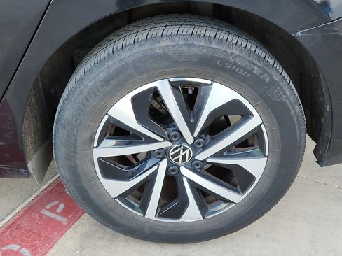 Used 2024 Volkswagen Jetta S image 9