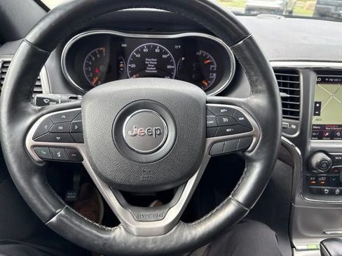 Used 2018 Jeep Grand Cherokee Altitude AWD/4WD image 23