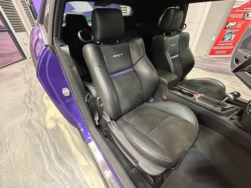 Used 2010 Dodge Challenger SRT8 w/ SRT Option Group II image 5