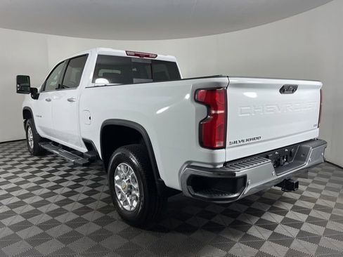 Used 2026 Chevrolet Silverado 2500 LTZ w/ LTZ Premium Package AWD/4WD image 7