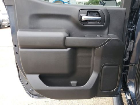 Used 2022 Chevrolet Silverado 1500 Custom w/ LPO, Dark Essentials Package RWD image 12