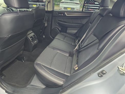 Used 2018 Subaru Legacy 2.5i Limited AWD/4WD image 18