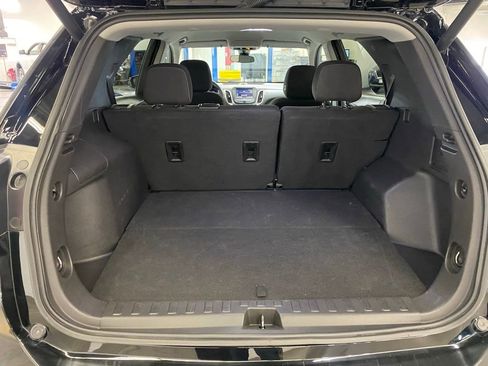 Used 2023 Chevrolet Equinox LT w/ Driver Convenience Package image 14