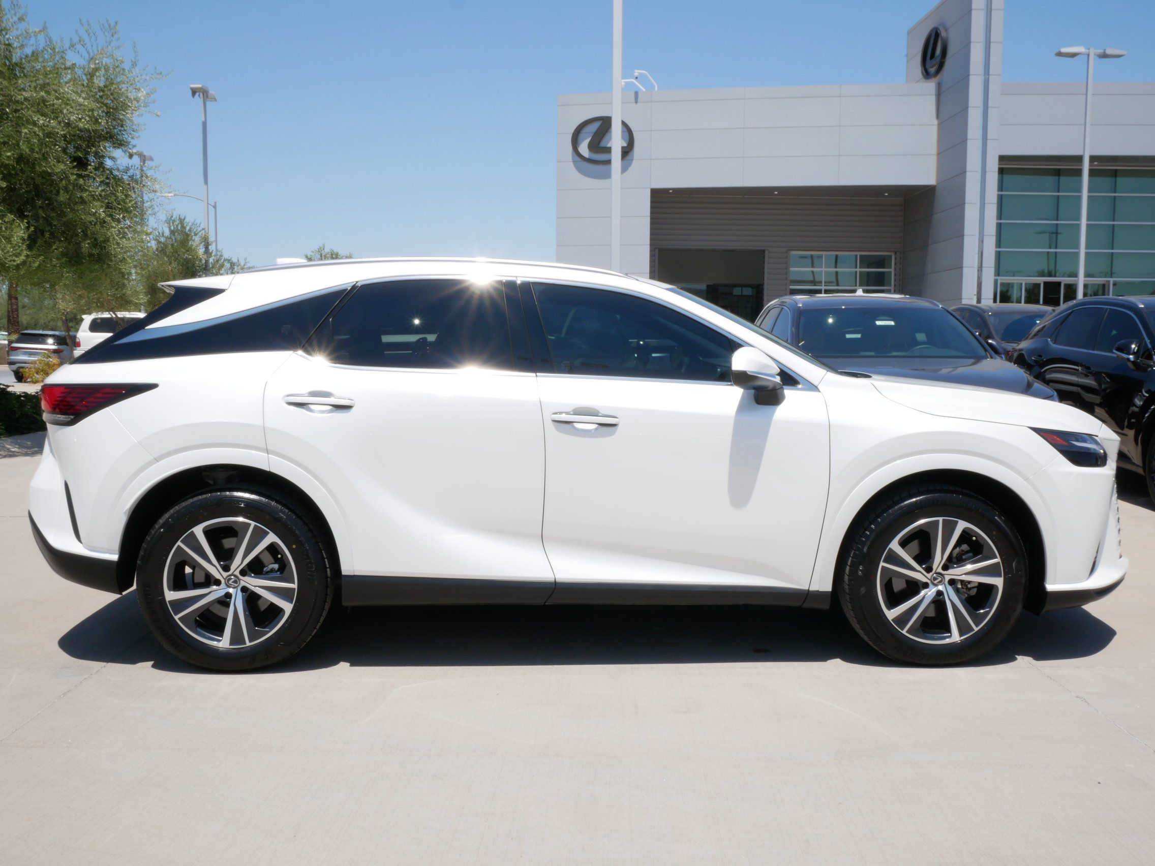 Used 2023 Lexus RX 350 Premium FWD image 13