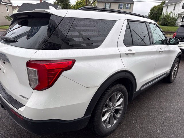 Used 2023 Ford Explorer XLT w/ Equipment Group 202A AWD/4WD image 6