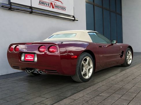 Used 2003 Chevrolet Corvette Convertible 2D w/ Preferred Equipment Group1 image 4