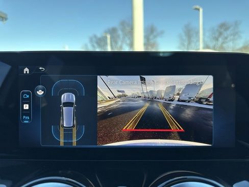 Used 2025 Mercedes-Benz GLB 250 4MATIC image 22