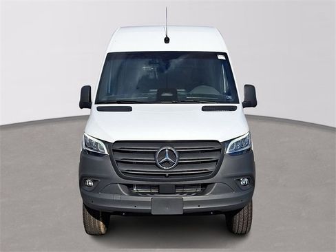 New 2026 Mercedes-Benz Sprinter 144 Cargo image 2