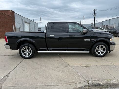 Used 2015 RAM 1500 Laramie w/ Convenience Group AWD/4WD image 5