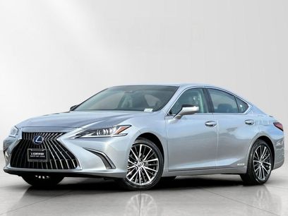 Certified 2022 Lexus ES 300h 300h w/ Premium Package