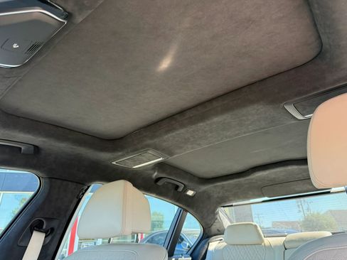 Used 2017 BMW 740i xDrive AWD/4WD image 16
