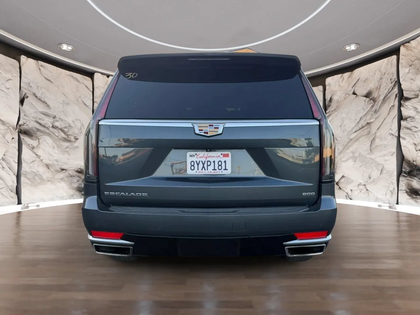 Used 2021 Cadillac Escalade Luxury RWD image 7