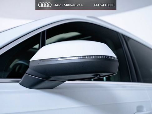 Used 2023 Audi Q7 3.0T Premium w/ Convenience Package AWD/4WD image 10