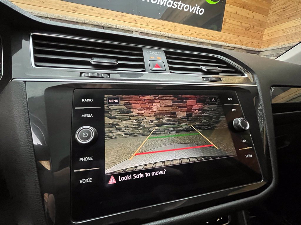 Used 2019 Volkswagen Tiguan SEL Premium AWD/4WD image 28