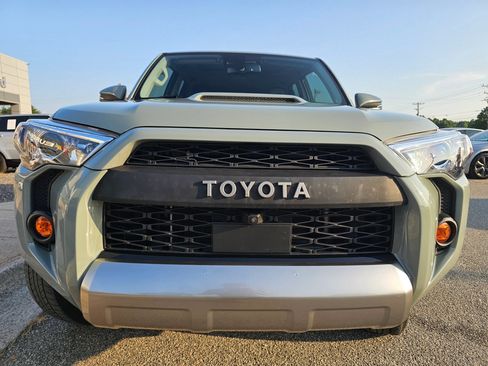 Used 2023 Toyota 4Runner TRD Off-Road Premium w/ Off Road Premium Plus Package AWD/4WD image 8