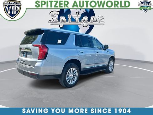 Used 2024 GMC Yukon SLT AWD/4WD image 10