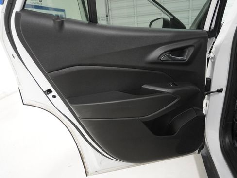 Used 2024 Chevrolet Trax LS FWD image 28