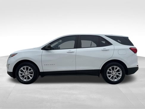 Used 2020 Chevrolet Equinox LS w/ LS Convenience Package FWD image 9