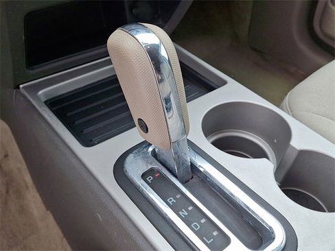 Used 2009 Ford Edge SE image 14