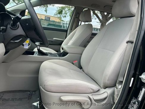 Used 2019 Kia Sedona L FWD image 26