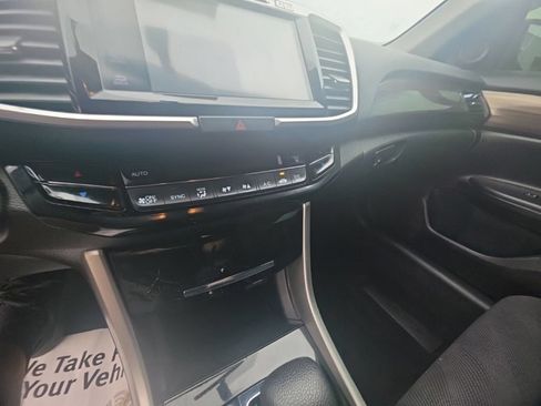 Used 2016 Honda Accord EX image 19
