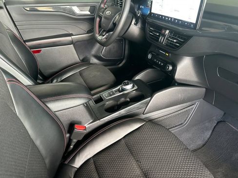 Certified 2023 Ford Escape ST-Line Elite AWD/4WD image 18