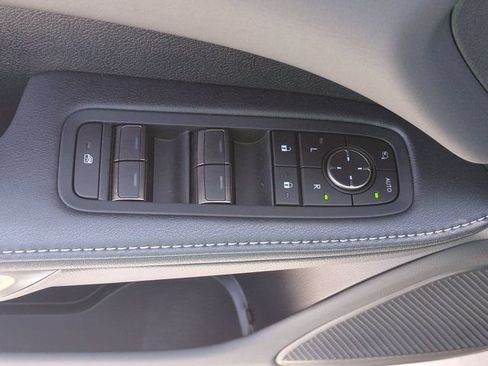 Used 2025 Lexus RX 350 w/ Convenience Package AWD/4WD image 15