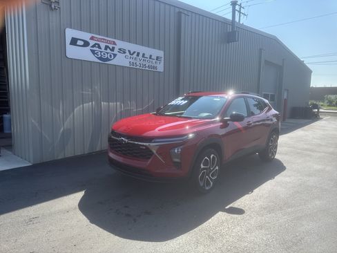 New 2026 Chevrolet Trax RS w/ Driver Confidence Package FWD image 4