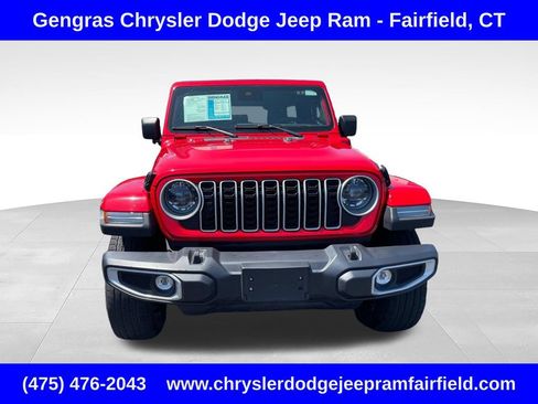 Certified 2025 Jeep Wrangler Unlimited Sahara w/ Safety Group AWD/4WD image 2