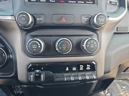 Used 2020 RAM 1500 Big Horn image 20