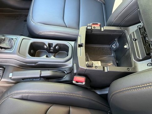 New 2025 Jeep Wrangler Unlimited Sahara image 32