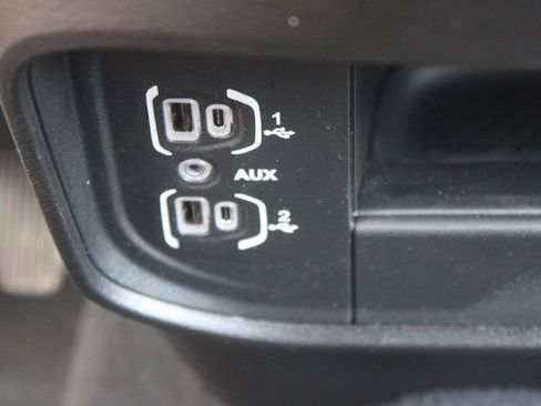 Used 2025 RAM 2500 Big Horn AWD/4WD image 44